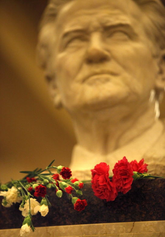 'Fighting Bob' La Follette bust